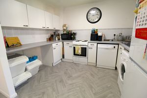 Kitchen/Diner- click for photo gallery